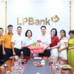 Sinh viên ngành Tài chính – Ngân hàng tham quan thực tế tại Ngân hàng MB Bank và LP Bank chi nhánh Sơn La